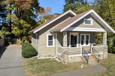 109 Burkeside Ave