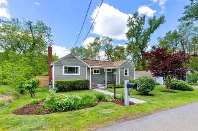 27 Waterview Ave 1