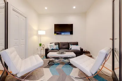 42 W Eagle Street #2