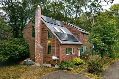 25 Fuller Ave 1