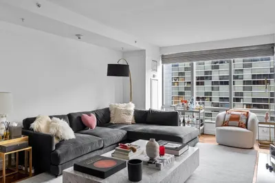 1 Avery St #10G