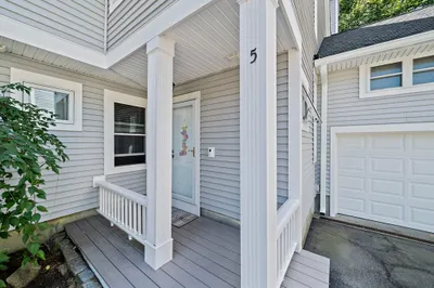 5 Redwood Ct #5 1