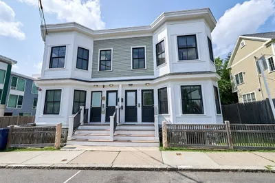 9 Sheridan St #1