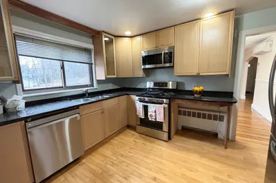 9 Reservoir Rd #2