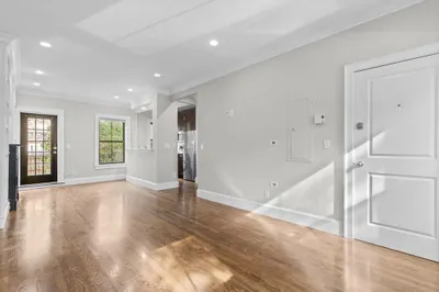 373 Shawmut Ave #1