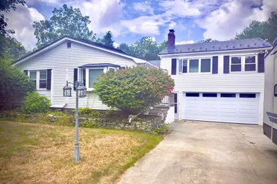 223 Laurel St 1