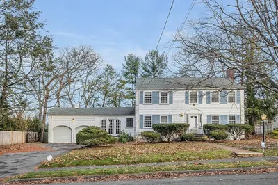 9 Hunting Lane