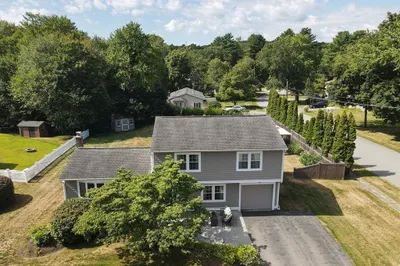 62 Carl Road 1