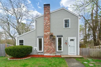 658 Franklin St. 1