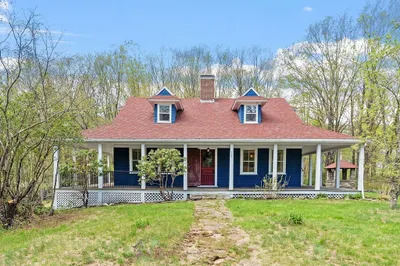 328 Old Dana Rd 1