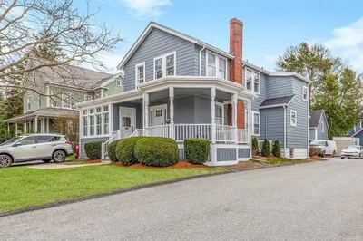 99 Laurel St 1