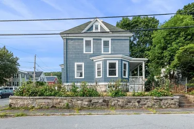 83 Arnold St