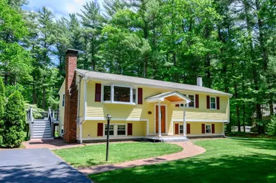 64 Elm St