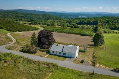 175 Peckville Road 1