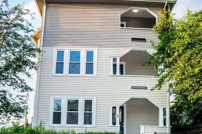 7 Diamond St 1
