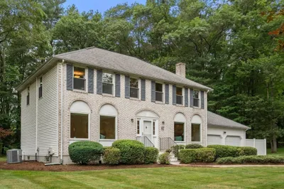 67 Flanagan Dr 1