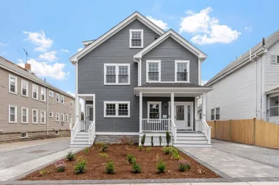 23 Trowbridge St #23 1