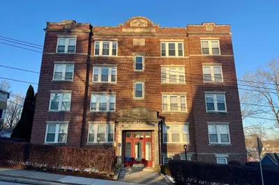 31 Dennison Ave #1