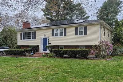 40 Dexter St 1