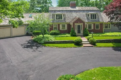 101 Two Ponds Road 1