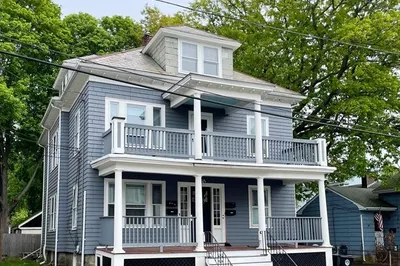5 Wisteria St #2L