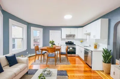 14 Watson St #1