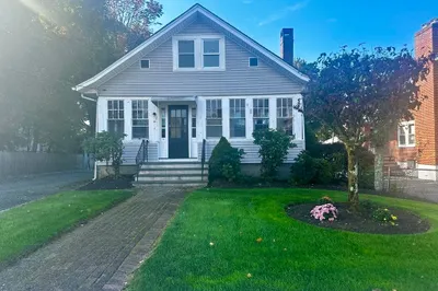37 Adams Avenue #37