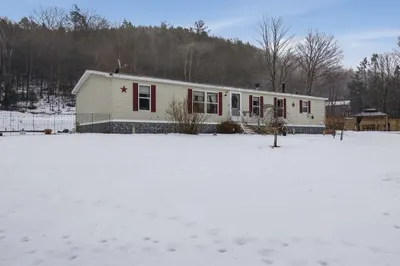 143 E Buckland Rd 1