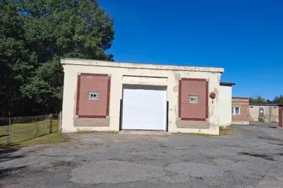 75 Walnut St 1