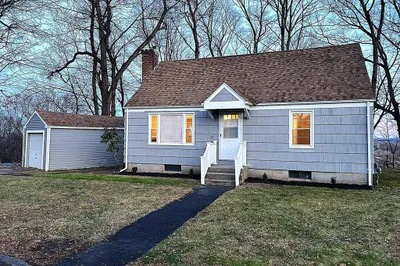 37 Plateau Cir