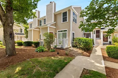 56 Bradford Commons #56