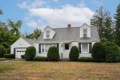 55 River Rd