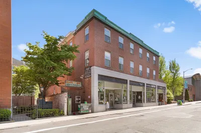 131 Essex Street #33 1