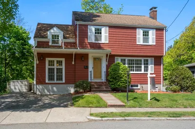 12 Maple Rd 1