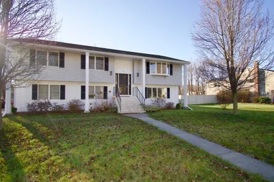 42 Independence Rd 1