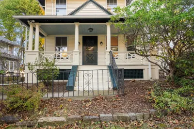 37 Gleason St 1