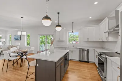 8 Mass Avenue 1