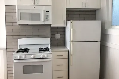56 Portsmouth St #3 1