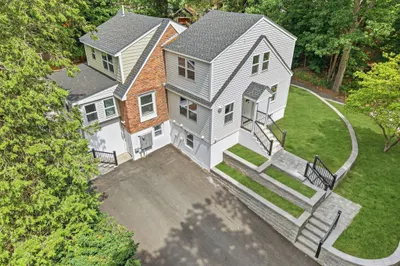 63 Russell Rd 1