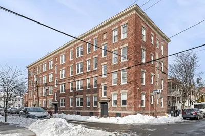 67 Palmer St #3