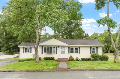 12 Edgelawn Avenue