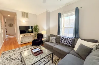 7 Harvard Sq #3B