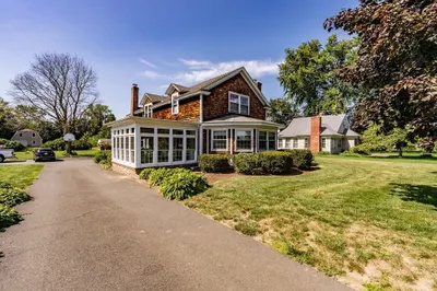 435 River Rd 1