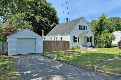 4 Garden St