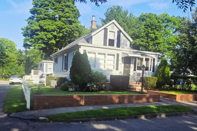12 Williams Street