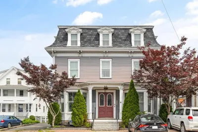 8 Common St #2 1