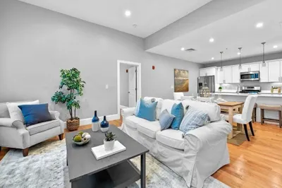 162 Federal St #3 1