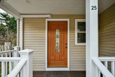 25 Neal St 1