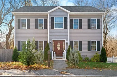 300 Massasoit Rd