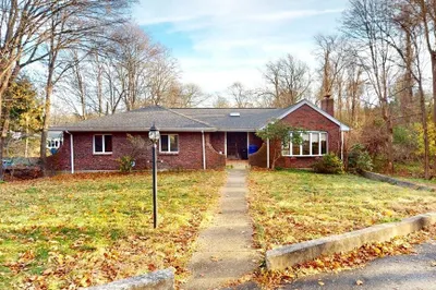 680 Blue Hill